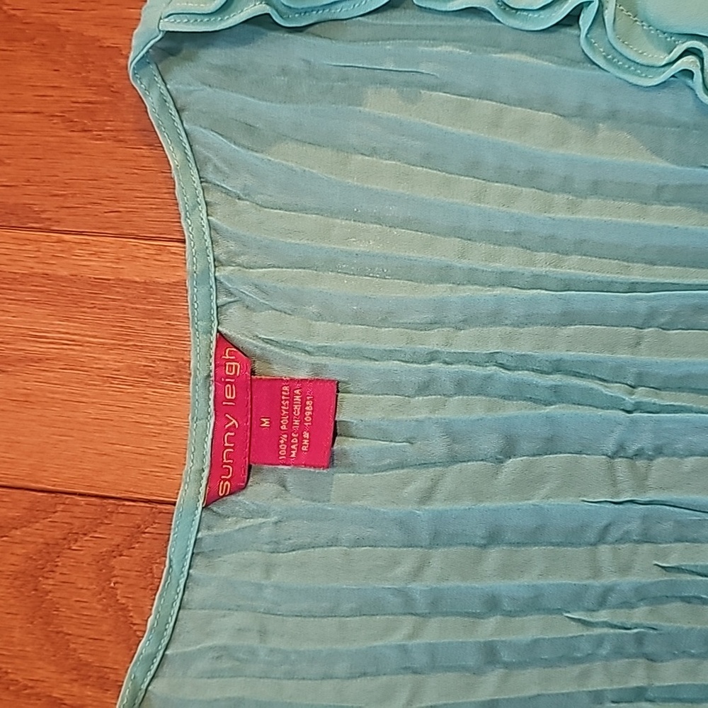 Womens SUNNY LEIGH Shirt. Size M. Color Green. - Picture 2 of 7
